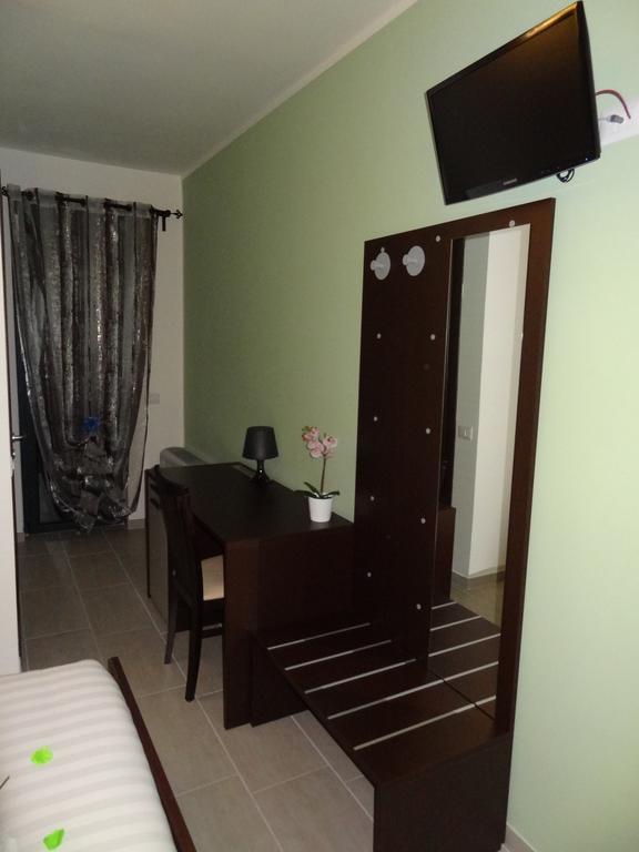San Paolo di Iesi Affittacamere Rooms Di Matteo מראה חיצוני תמונה