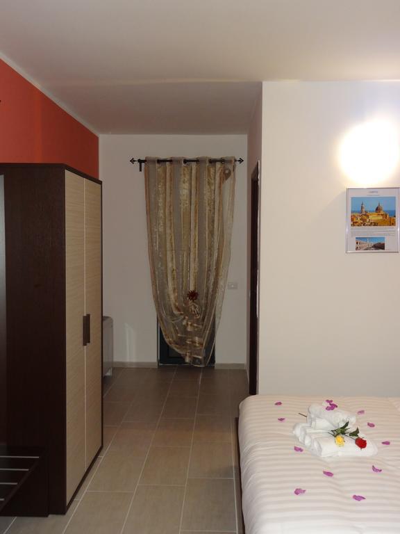 San Paolo di Iesi Affittacamere Rooms Di Matteo מראה חיצוני תמונה